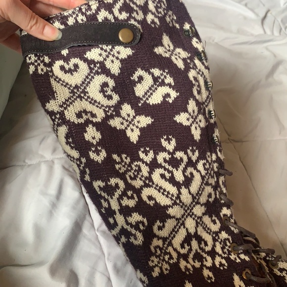 Muk luks lace up moccasin heel boots - Picture 7 of 11